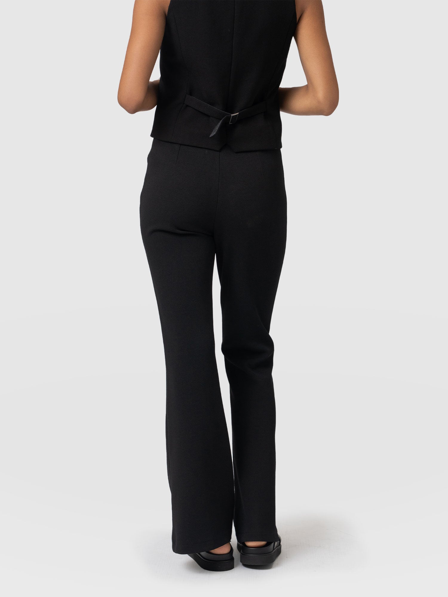 Freya Flared Pant - Black