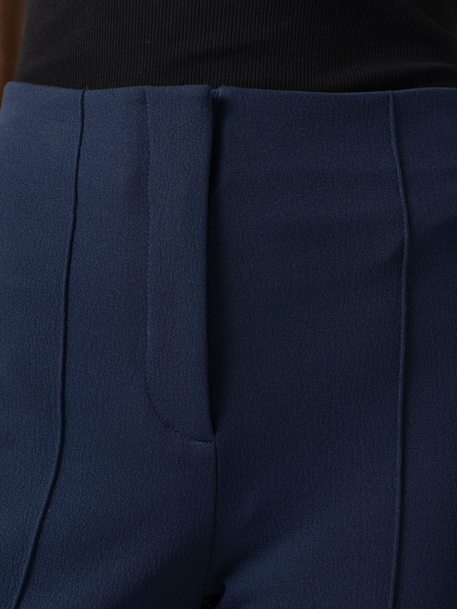 Freya Flared Pant - Navy