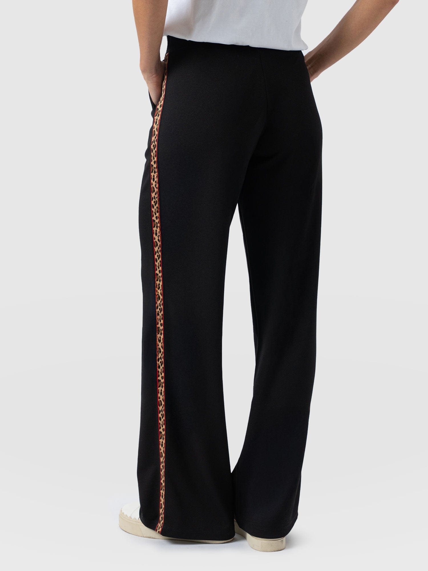 Hoxton Straight Leg Pant - Black - Leopard
