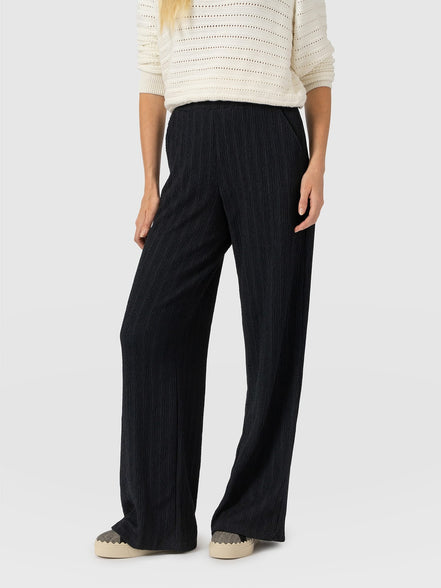 Hoxton Straight Leg Pant - Black Textured