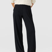 Hoxton Straight Leg Pant - Black Textured