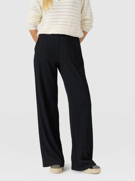 Hoxton Straight Leg Pant - Black Textured